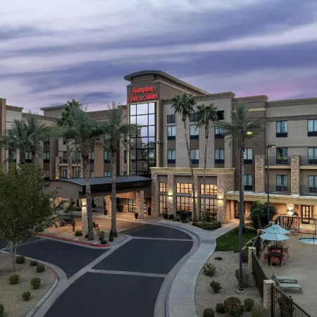 Hampton Inn & Suites Phoenix Glendale-Westgate