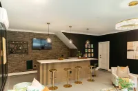 Luxury 4BR · Speakeasy · Theatre · Office · Duke - 주방