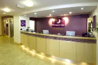 Premier Inn Torquay Seafront - Beach