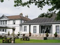 Room 6 -  Manor Park Country House, Wales Hotel di Clydach