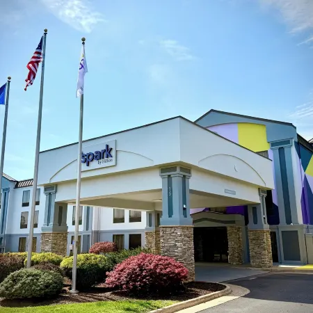 Spark by Hilton Waynesboro