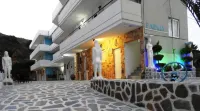 Farkia Exclusive Studios - 3-Star