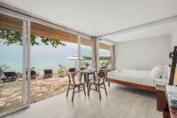 Room-charming Guest Room With Private Fa - Hotel/Alloggi familiari