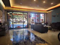 Crystal Hotel - Pet friendly