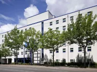 Ibis Budget Hamburg Altona Hotels near Lenzsiedlung