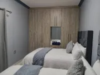 Crompton Guesthouse 786 - 2 ดาว