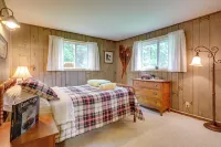 Country Vacation Rental in Mercer at Waterfall! - parking