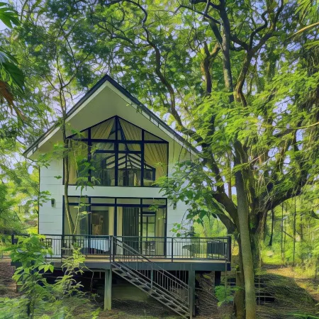 Kaliraya Surf Kamp by Eco Hotel Laguna