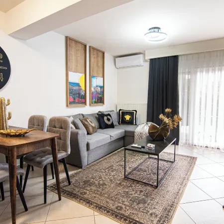 Alexandra Boutique Residence Seaside