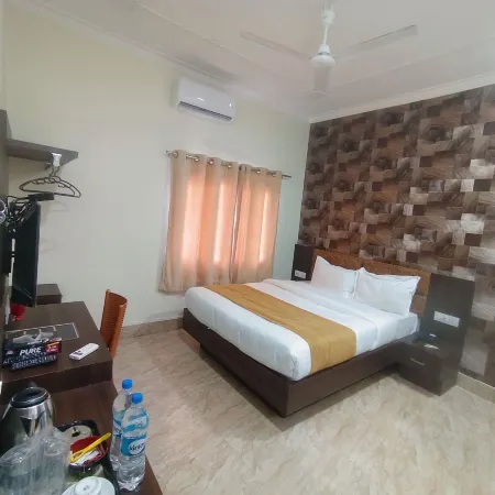 HOTEL MOUNT KAILASH