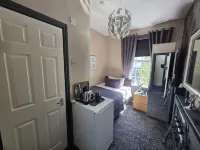 Beechwood Guest House - Parkplatz