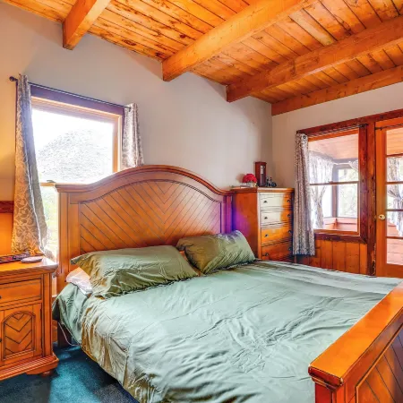 Bisbee Vacation Rental w/ Mountain Views & Sunroom