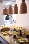 Golden Milos Beach House by Domotel - Aamiainen