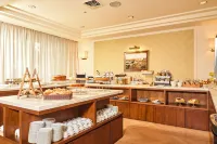 Perugia Plaza Hotel - Breakfast