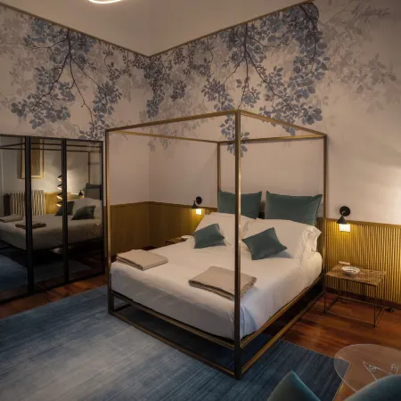 Rose Iconic Rooms