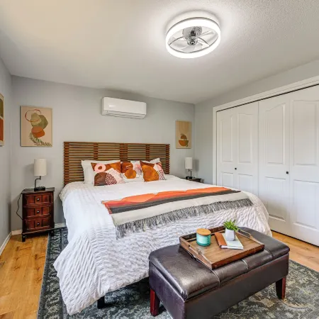 Seatac Getaway! Fully Fenced w/ Workspace