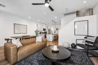 Desert Escape Townhome - Pool & Gym - Misafirhane