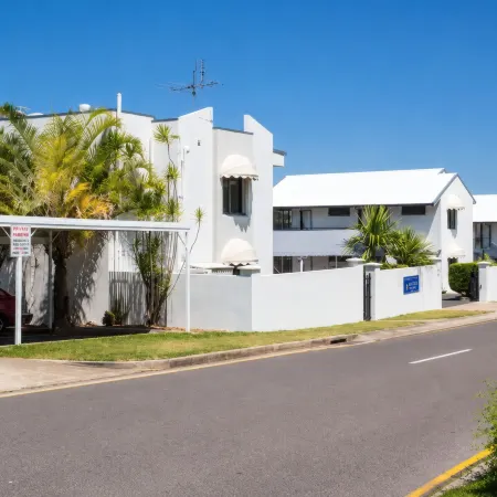 Gladstone Capricorn Apartments