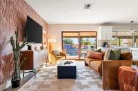 7BR Scottsdale Resort Pool Sport Court Spa - Bungalows