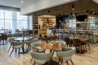 Staybridge Suites ROCHESTER – MAYO CLINIC AREA by IHG - Quầy bar