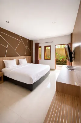 Grand Kuta Hotel - Pools