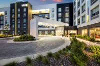 Tru by Hilton Madison East - piscine