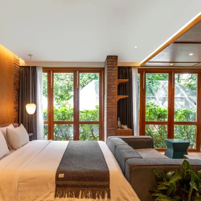 The House Tour Middletown Hotels near Universitas Katolik Parahyangan
