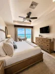 BEACHFRONT!!! 1BR/1.5BA Condo at Grand Caribe! Expansive Views. Great Location!! - Homestays