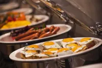 Mövenpick Qassim - Desayuno