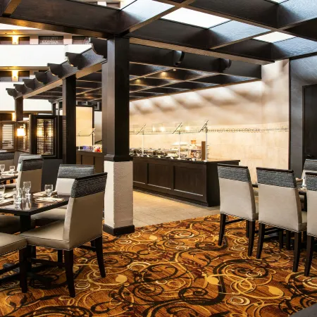 Sheraton Minneapolis West Hotel