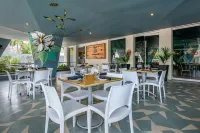 Condado Palm Inn San Juan, Tapestry Collection by Hilton - Ocean View