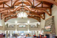 Auburn Marriott Opelika Resort & Spa at Grand National - parking