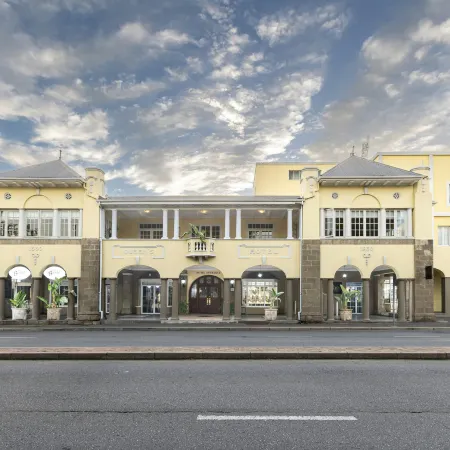 Queens Hotel by Bon Hotels
