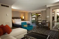 Hilton Palm Springs - Airport Shuttle