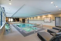 Home2 Suites by Hilton Edmonton South - Hot Tub