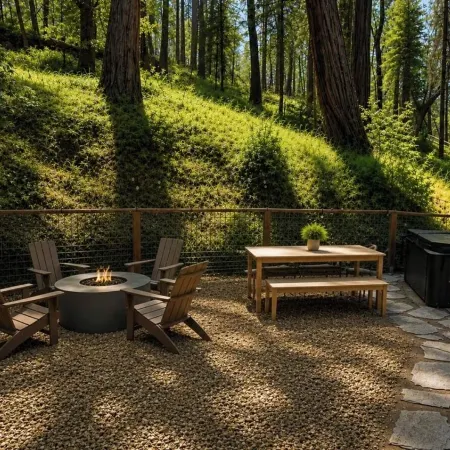 Sage House - Walking Distance to Lake, Hot Tub, Pet Friendly w/ New AC