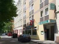 Auto-Parkhotel Hamburg St Pauli - 2-Star