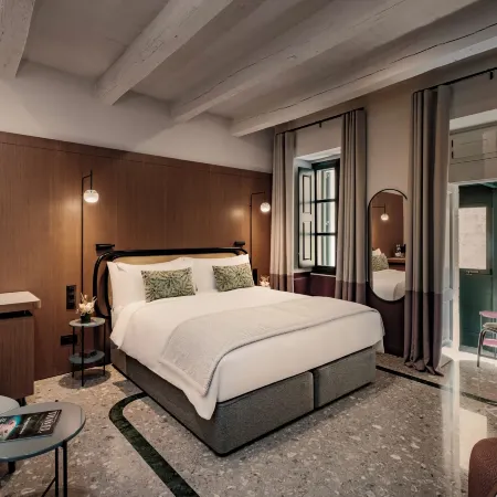 Romegas Hotel
