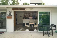 Hotel Palms - Beach