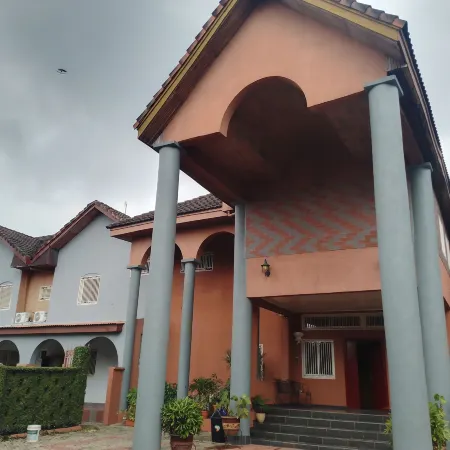 Quiet Pols Residence
