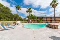 Sky Palace Inn & Suites by Jasper Beeville Hotels in Beeville