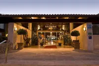 Botel Alcudiamar - Alojamiento Para Navegantes Hotel in zona Shamrock Alcudia