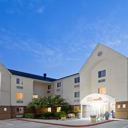 Sonesta Simply Suites Houston CityCentre I-10 West Отели рядом с достопримечательностью «Мемориал Сити»