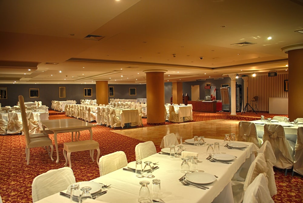Hotel Eken Prestige