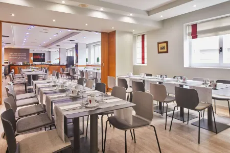 Silken Luis de León Отели в г. Леон