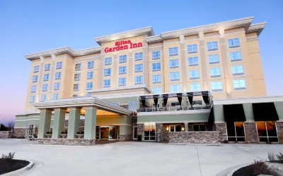 Hilton Garden Inn Olathe Отели рядом с достопримечательностью «MidAmerica Nazarene University»
