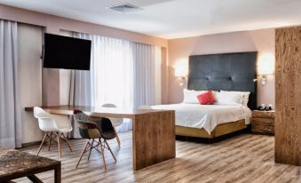 Stain Loft & Suites