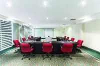 Courtyard Toluca Airport - 3-Star