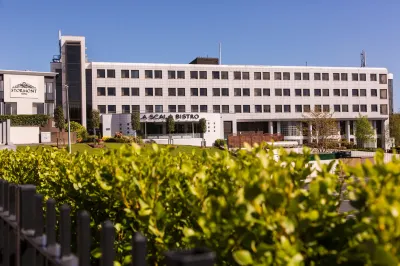 The Stormont Hotel Hotels near Nendrum College