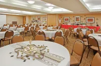 Holiday Inn Express & Suites Modesto-Salida Hotels in Salida